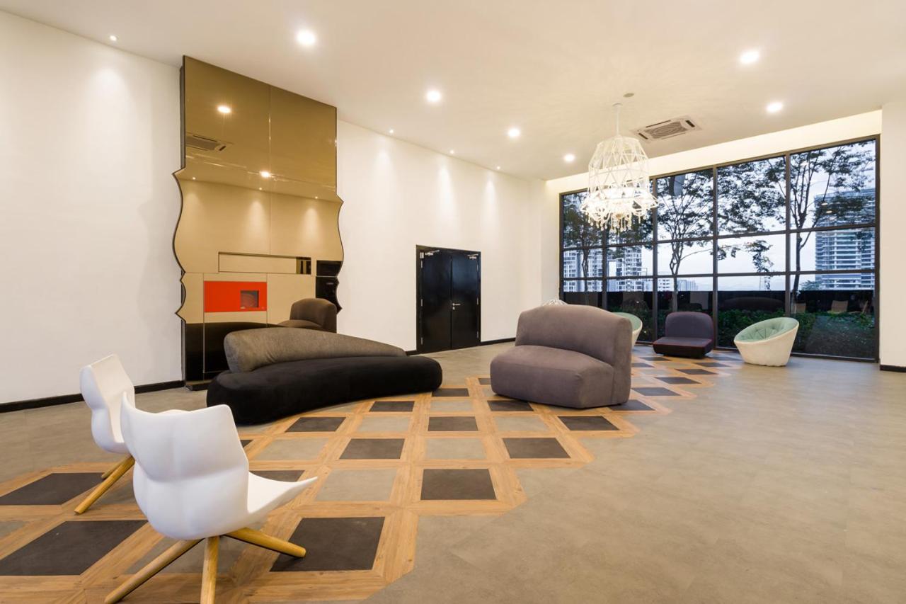 Arena Gaming In Arte Mont Kiara Kuala Lumpur